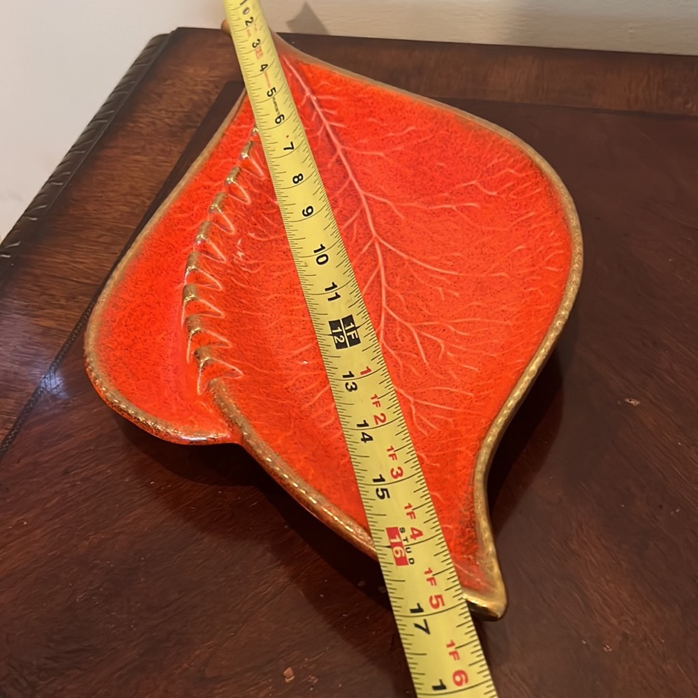 Vintage MCM Orange Leaf Shape Ashtray With Gold Flecks - Picture 7 of 9